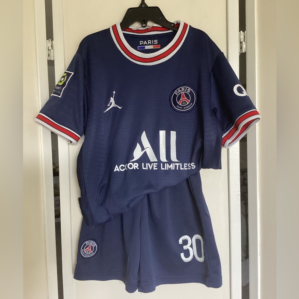 Boys MESSI soccer shirt and shorts set 12 Air Jordan Paris Saint-Germain EUC